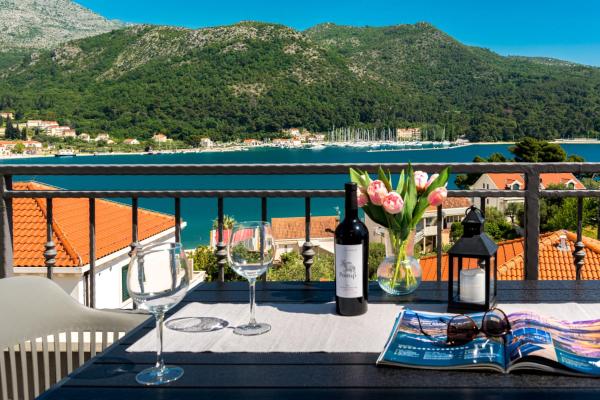 Amazing Sea View Apartments Petra & Paula, Забронировать Апартаменты/квартира Слано 