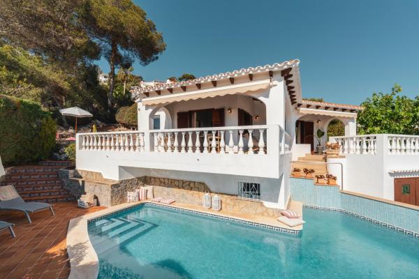 Villa Luciana - Radiante casa vecina del mar, Забронировать  Кала-эн-Портер Менорка, рядом с Cala en Porter Beach