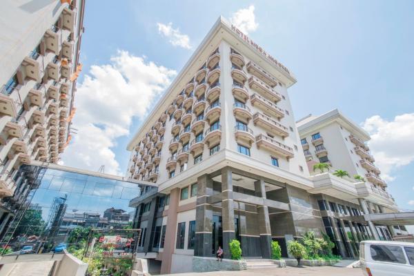 Mega Anggrek Hotel Jakarta Slipi