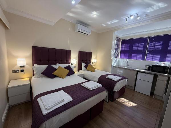 Crompton Guest House