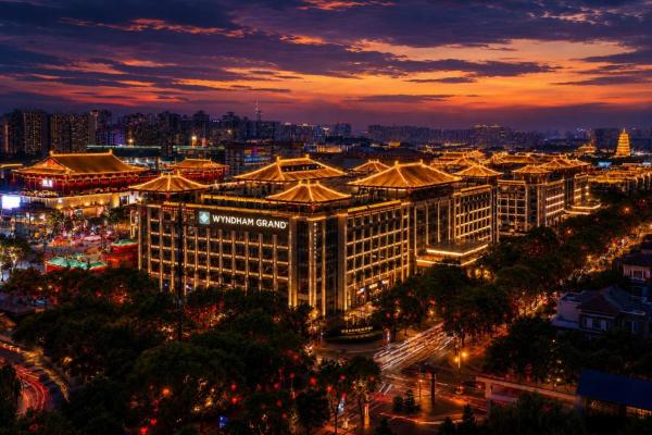 Wyndham Grand Xian South, Забронировать Отель Отели Xi'an Region 5 звезд, 5*