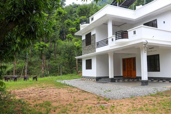 Surya Homestay, Забронировать  Marayoor штат Керала