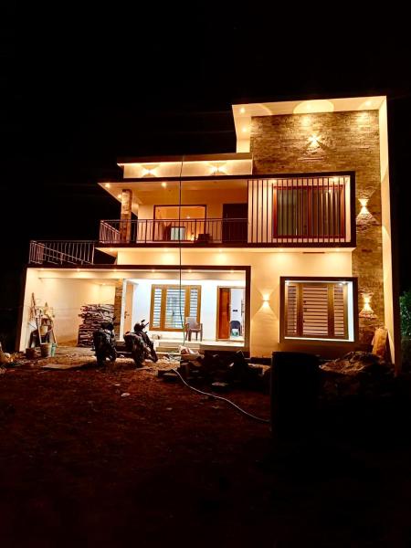 Grand Sapphires Resorts In Ramakalmedu, Забронировать  Отели Рамаккалмеду с бассейном, Бассейн