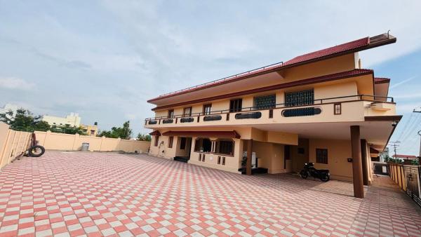 Sindhu Residency, Забронировать  Отели Коимбатур с парковкой, Парковка