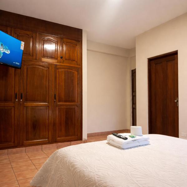 Casa de Huéspedes Copacabana - Cochabamba, Забронировать  Кочабамба Cochabamba Region, рядом с Concord Crist
