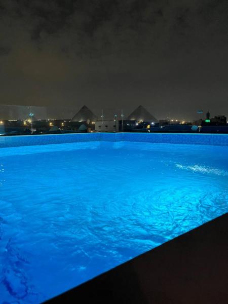 M Pyramids hotel, Забронировать  Отели Каира с бассейном, рядом с Большой сфинкс, Бассейн