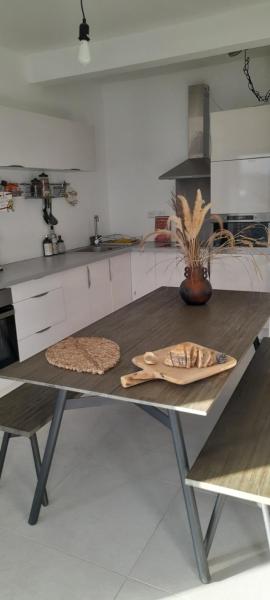 Villa Bleue Terre Sainte Front de mer, Забронировать  Отели Сен-Пьер с бассейном, Бассейн