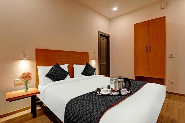Townhouse Oak Sector 6 Lucknow, Забронировать  Лакхнау штат Уттар-Прадеш, рядом с Singapore Mall