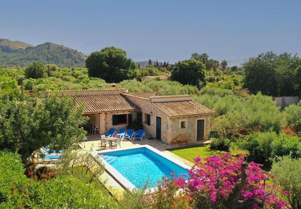 Villa Oliveres, Забронировать  Польенса Майорка, рядом с Церковь Монти-Сион