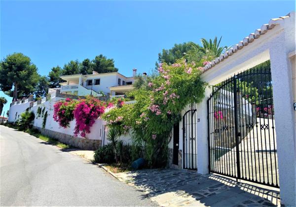 Exclusive Luxury Spanish Villa - Amazing sea views - Private pool, Забронировать  Альмуньекар Коста-Тропикаль, рядом с Playa del Tesorillo