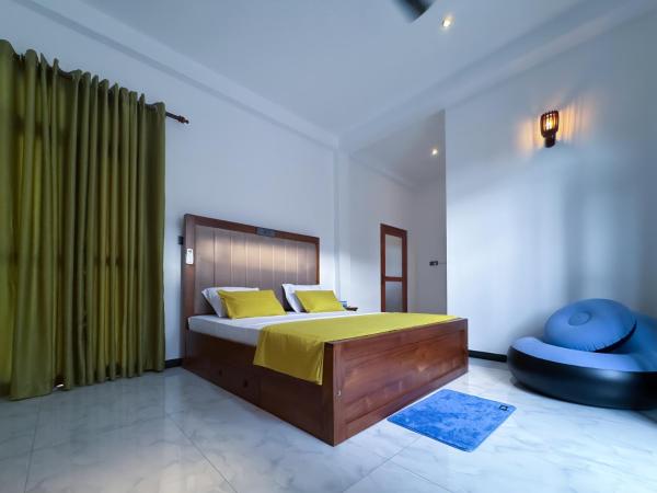 Happy Fish Holiday apartment-Private Rooms, Забронировать  Алутгама Округ Калутара