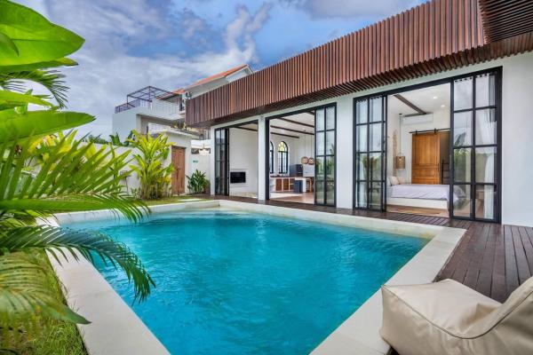 Palm Sugar Villa - Stylish 3BR Retreat with Pool, Забронировать  Джимбаран Нуса-Дуа