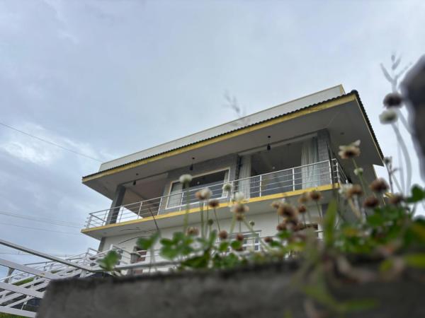 Memmsta Lux Austino Sky Villa Kodaikanal, Забронировать  Отели штата Тамилнада с парковкой, Парковка