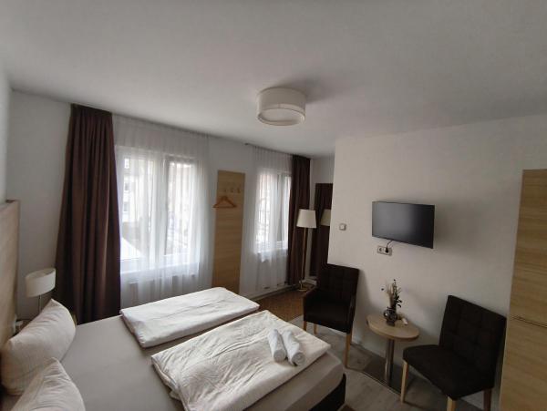 Hotel am Markt, Забронировать  Рюдесхайм-ам-Райн 