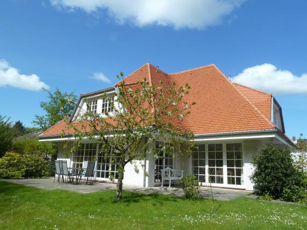 Villa am Stadtwald, Забронировать  Отели Föhr с парковкой, Парковка