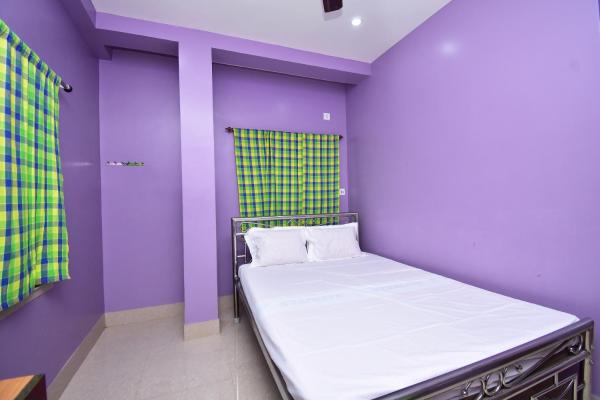 SPOT ON BARSHA GEUST HOUSE, Забронировать  Отели Западной Бенгалия с парковкой, Парковка