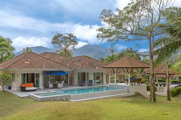 Elegant 2BR Pool Villa Overlooking Loch Palm Golf - Baan Sawan Garden Villa, Забронировать  Катху Пхукет