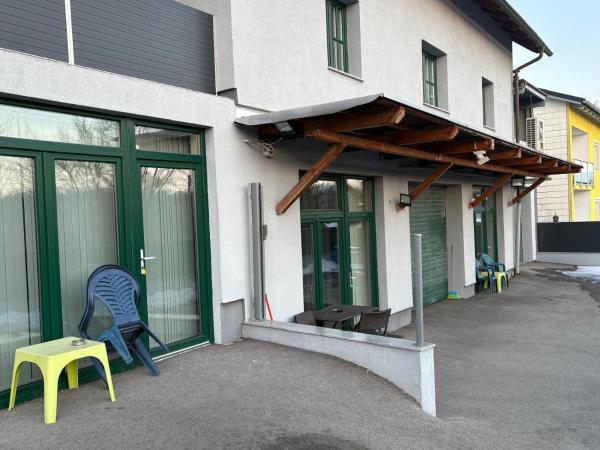 Apartmani Ela 2 3, Забронировать  Зирнинг Limestone Alps National Park