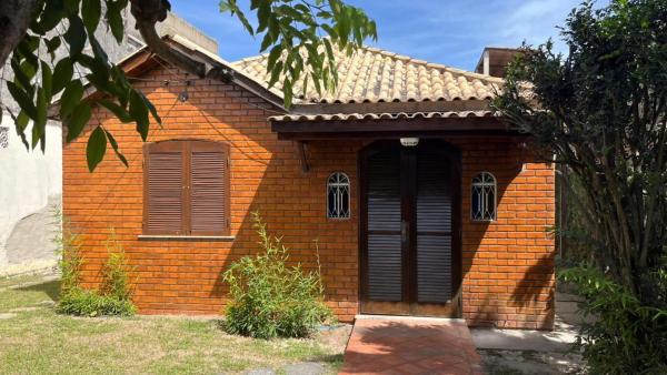 Casa no centro Cabo Frio, Забронировать  Отели штата Рио-де-Жанейро с парковкой, Парковка