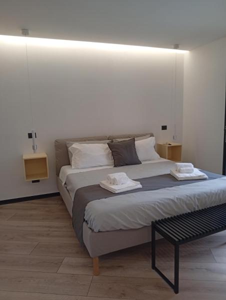 Borgo Double V, Забронировать  Отели Неаполя с парковкой, рядом с Парк аттракционов Edenlandia, Парковка