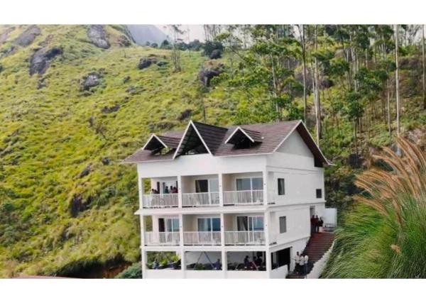 Clouds end Resorts Munnar, Забронировать  Отели штата Махараштры с бассейном, Бассейн