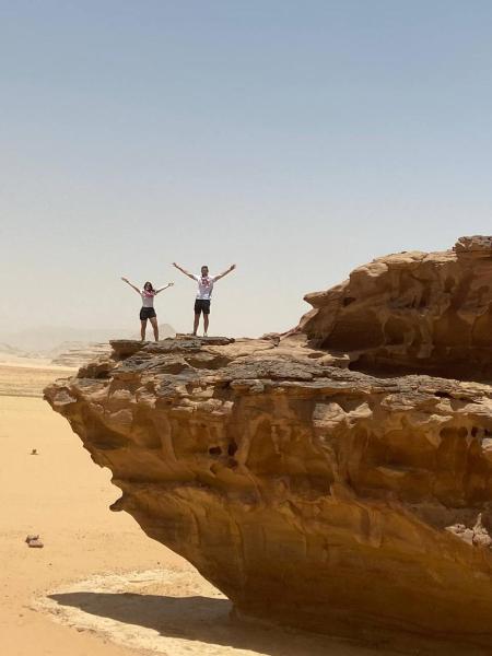 Desert Glow Wadi Rum, Забронировать  Отели мухафаза Акабы с бассейном, Бассейн