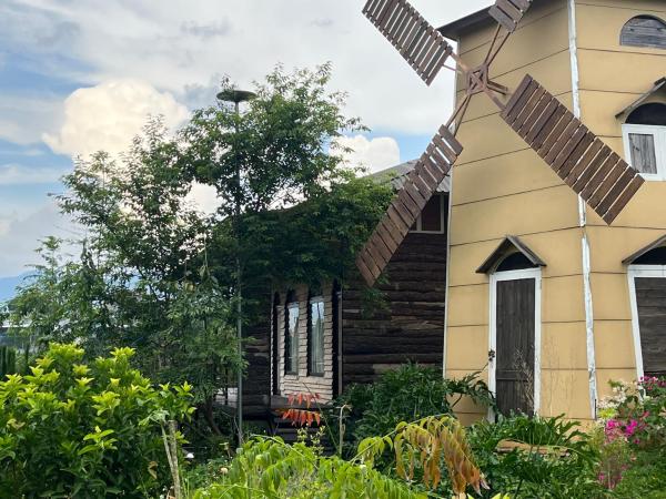 Peaceful Waterfall Homestay - Nhà Bên Thác, Забронировать  Hoat 