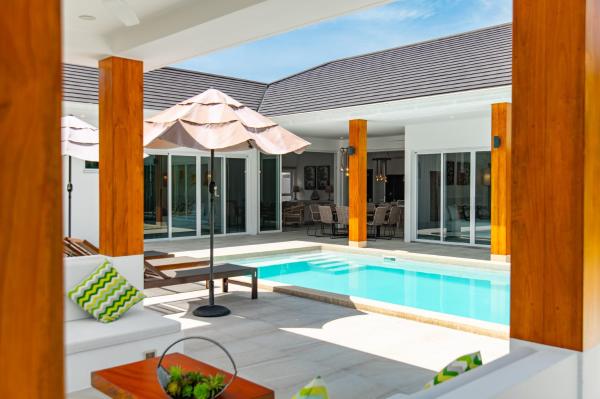 Pranee 03 - 3BR Pool Villa Lamai Samui, Забронировать  Отели Сурат Тхани с парковкой, Парковка