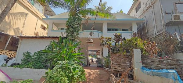 Yog Inn, Забронировать  Варкала штат Керала, рядом с Пляж Varkala Beach