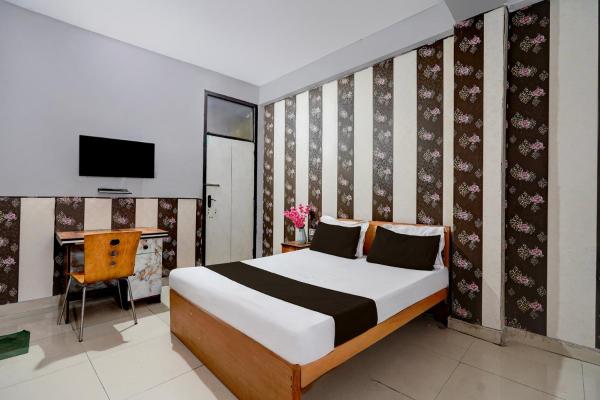 Hotel O Corner, Забронировать  Нойда штат Уттар-Прадеш