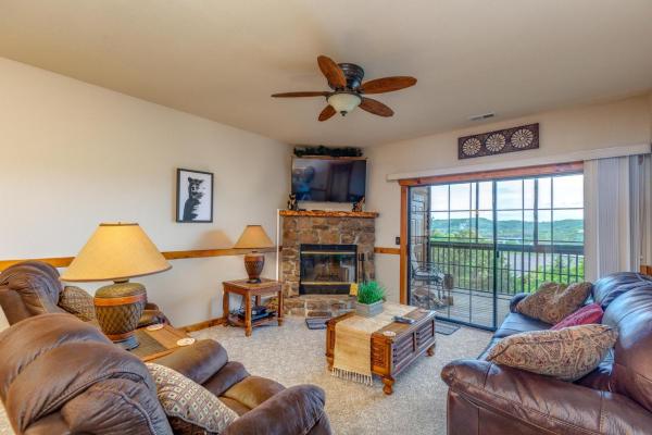 1BR Village At Indian Point 1307 near SDC Free Tickets Daily up to 500 Value, Забронировать  Брэнсон Table Rock Lake