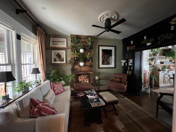 Stylish Mission-Style Home on Park in Jersey City, NJ, Забронировать  Джерси-Сити North Jersey