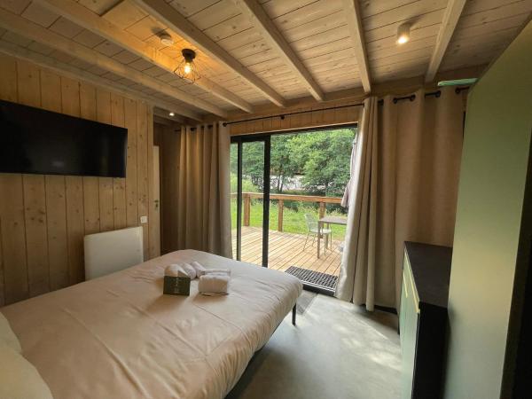 Ecovillage Le Hameau de la Semois, Забронировать  Отели Люксембурга с парковкой, Парковка