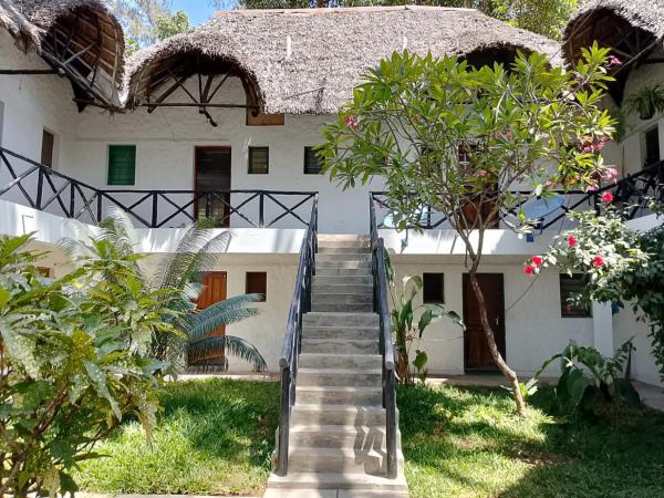Novaluxe homestay, Забронировать  Отели Мтвапа с парковкой, Парковка
