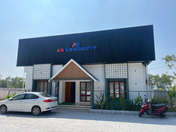 A R RESIDENcY, Забронировать  Отели Острова Мунро с парковкой, Парковка