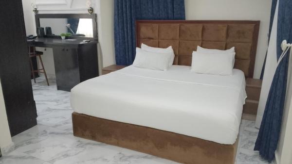 Roseluxe Hotel Ltd, Забронировать  Порт-Харкорт Obio/Akp