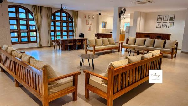 White Arc by MagoStays - 8BR Luxury Pool Villa, Забронировать  Kothur Telangana