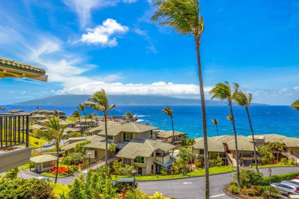 Kapalua Bay Villas Ocean View 2 BR Sleeps 8 Steps to Beach Complimentary Car with 6 Nights KBV ML-1981 by KBM, Забронировать  Капалуа Лахайна