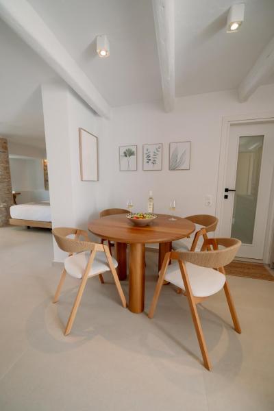Oceanis Suites Living Parga