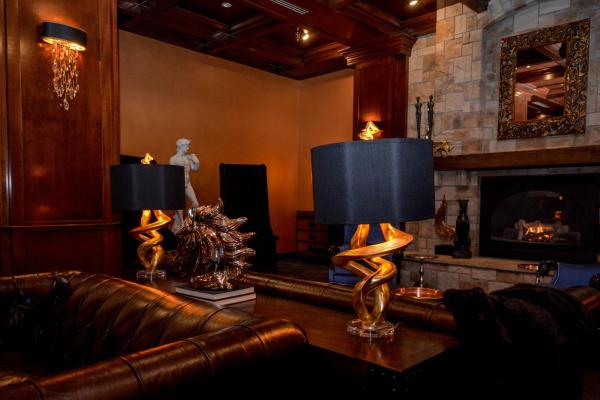 Des Lux Hotel