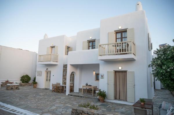 Twins Apartments By Mina