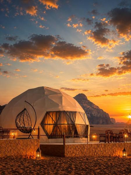 Wadi rum maher luxury camp, Забронировать  Отели мухафаза Акабы с парковкой, Парковка