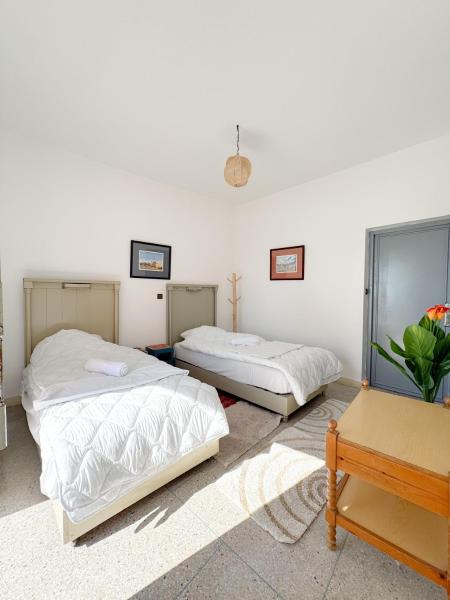 Dar Baba Hassan - Ocean View & Ensuite, Забронировать  Отели Тагазут с парковкой, Парковка