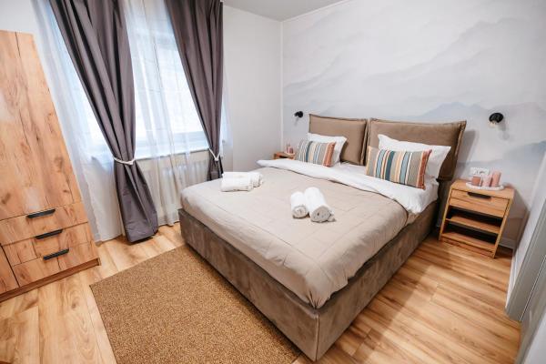 Hublou - Entire Floor in Forest Villa - 2 Apartments, Забронировать Апартаменты/квартира Синая Sinaia-Azuga-Busteni