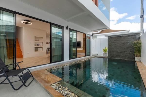 Modern and Peaceful 3Bedroom Villa Family Retreat Rawai, Забронировать  Отели Пхукета с бассейном, Бассейн