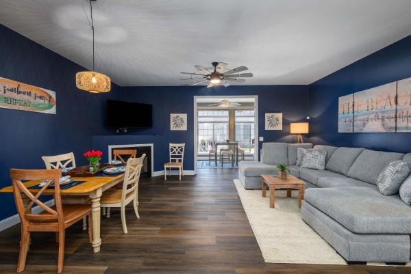 Charming \"Villa at Ocean Blvd\" - 2 miles to Bethany Beach, Забронировать  Отели Frankford с бассейном, Бассейн
