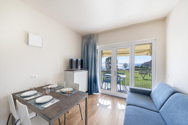 San Sivino by Whale Homes, Забронировать  Отели Манерба с бассейном, Бассейн