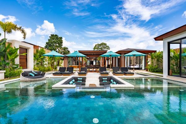 Villa Maia by BaliSuperHost, Забронировать  Отели провинции Бали с парковкой, Парковка