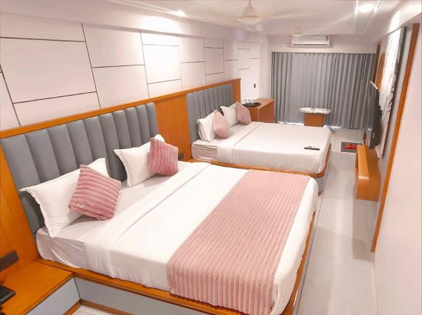 Hotel shivalay