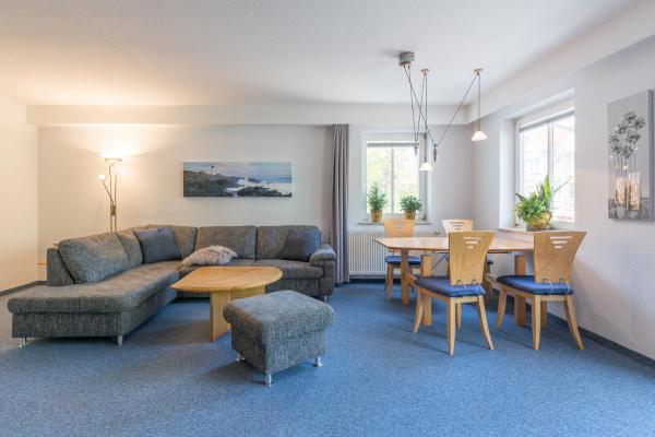 Villa Augusta, Ferienwohnung 04, Забронировать  Отели Больтенхаген с парковкой, Парковка